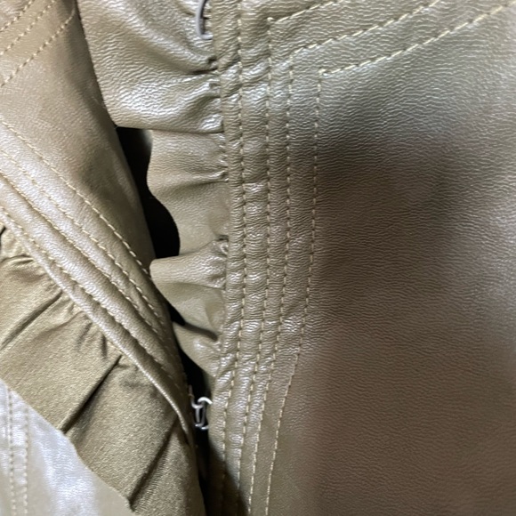 Jacket - Picture 5 of 7